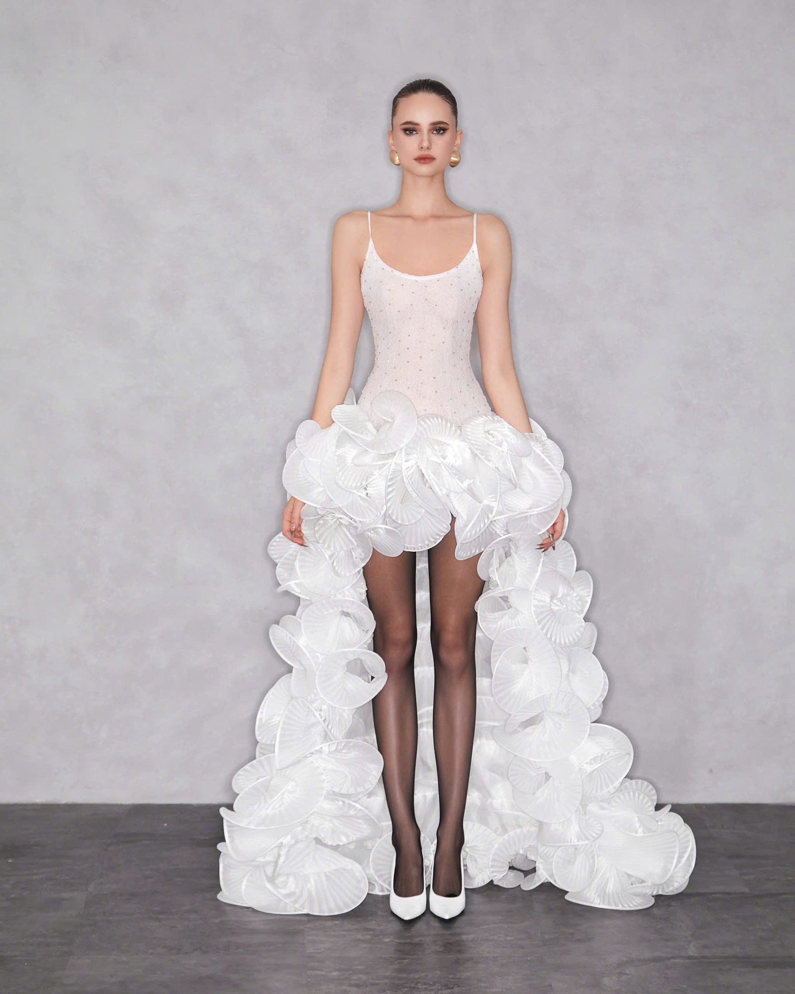 ZENDAYA OVERSKIRT